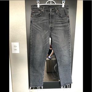 Levi’s 501 jeans. Frayed hem detail size 29.